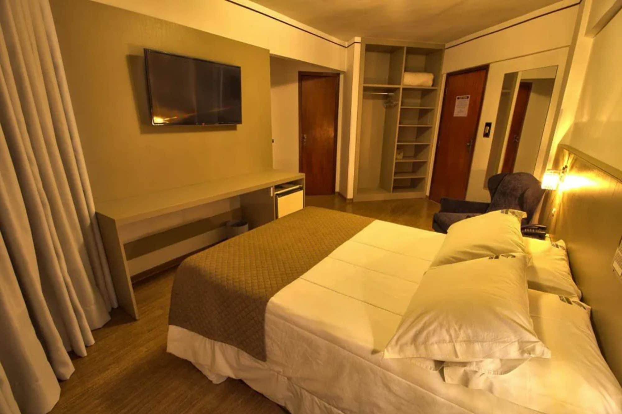 Hotel Gracher Praia บัลเนอาริโอ กังโบริว ภายนอก รูปภาพ